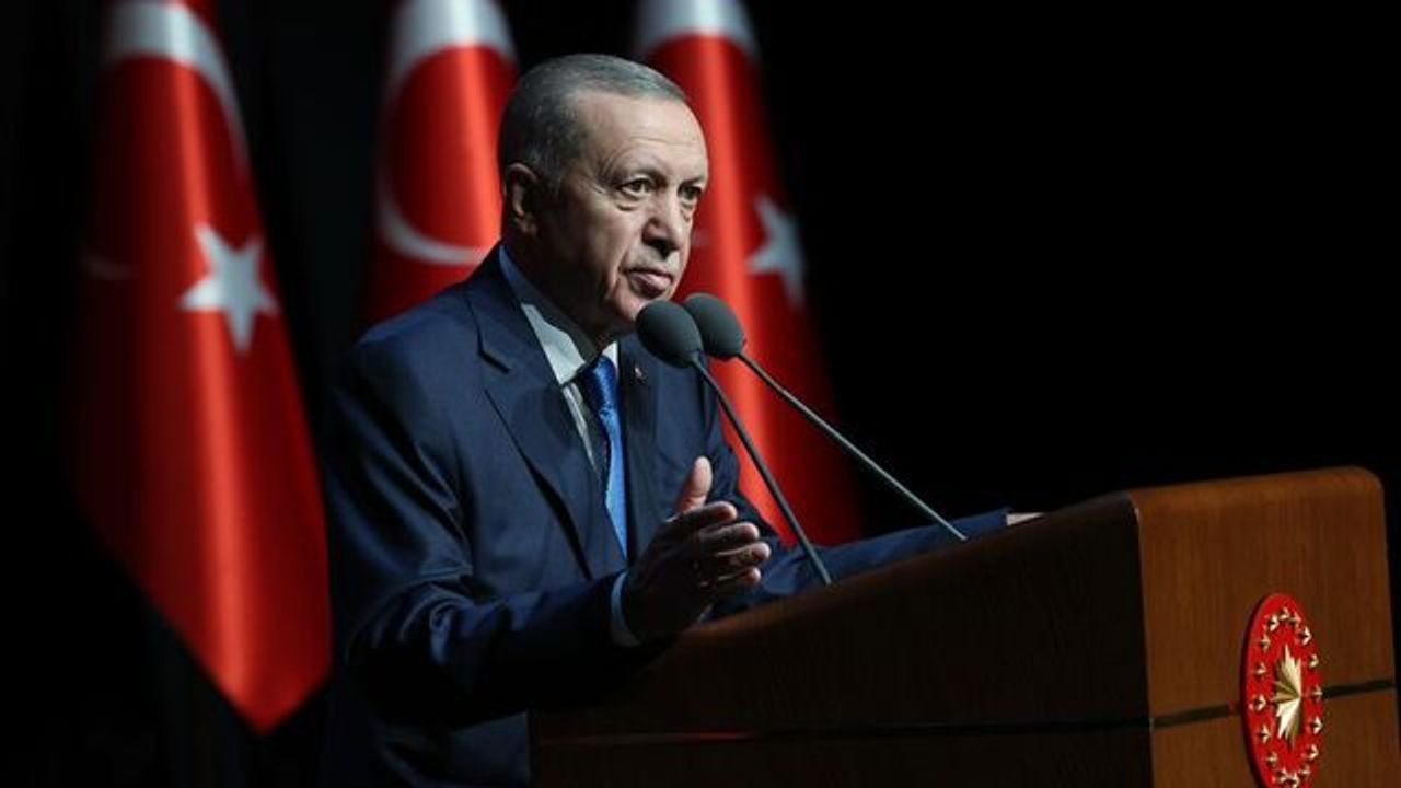 Cumhurbaşkanı Erdoğan , Yeni Anayasayı İşaret Etti