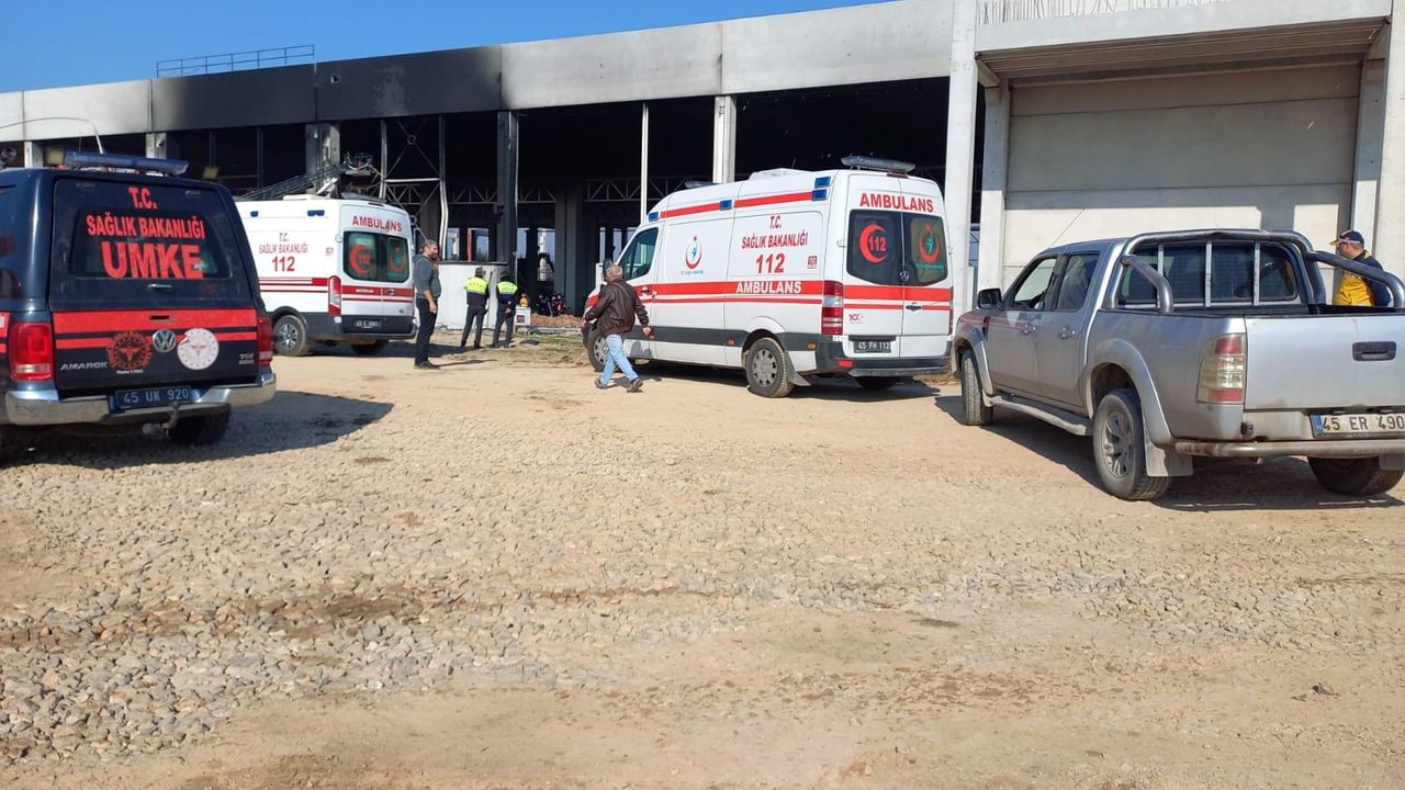 Manisa OSB’de feci yangın: 2 işçi yanarak öldü