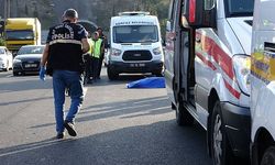 Kız Çocuğu Ambulanstan Atladı