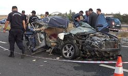Vince Çarpan Otomobil Hurdaya Döndü