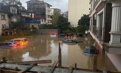 Trabzon'da Dere Taştı, Sokaklar Göle Döndü