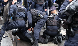 Fransız polisinden Filistin destekçilerine sert müdahale