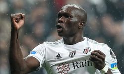 Beşiktaşlı futbolcu Aboubakar, hastaneye kaldırıldı