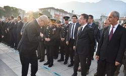 Başkan Ergün Geç Kaldı, Manisa Ata’sını Gecikmeli Andı!