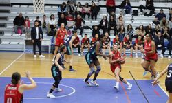 Turgutlu Kadın Basketbol ve Voleybol Takımları rotayı galibiyete çevirdi