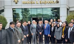 Bakan Yusuf Tekin AK Parti Manisa İl Başkanlığını ziyaret etti