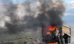 Manisa'da damperli kamyon cayır cayır yandı