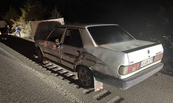 Manisa'da feci kaza: Arızalanan otomobili tamir etmeye çalışan gence tır çarptı!