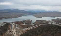 Erzincan'daki maden ocağı sahasından alınan numuneler inceleniyor