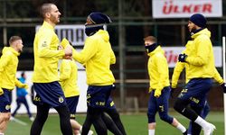 Fenerbahçe, Konferans Ligi kadrosunu güncelledi