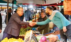 Başkan Çerçi Karaköy Pazarında esnaf ve halkla buluştu