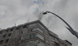 5 katlı binada korkutan yangın: Mahsur kalan 3'ü çocuk 7 kişi kurtarıldı