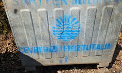 Çöp konteynerindeki yazı cesede götürdü