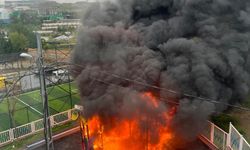 Çocuk parkında yangın: Alevler metrelerce yükseldi