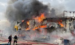 Dün yanan marketin tahribat boyutu ortaya çıktı