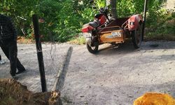 Manisa'da feci kaza: Ağaca çarpan sepetli motosikletin sürücüsü öldü!