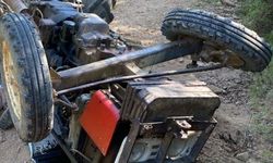 Sarıgöl’de traktör devrildi | 1 ölü