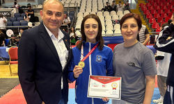 Yunusemreli Taekwondocu Gülcan Kinali'den altın madalya