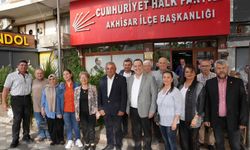 Akhisar’da İYİ Partili o isim CHP’ye katıldı