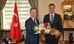 Başkan Zeyrek'in ilk ziyareti Vali Ünlü'ye oldu