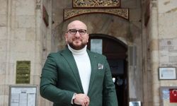 Manisa Sultan Cami İmamı Ömer Faruk Altunağa, Mesir Macunu Festivali için “Mesir Marşı” besteledi