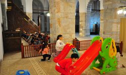 Manisa’da Ulu Cami’de çocuk sesleriyle şenleniyor
