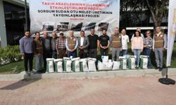 Manisalı çiftçilere 3 ton sorgum tohumu dağıtıldı