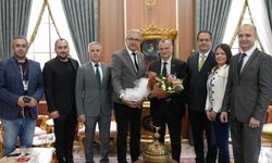 EGEMDER Başkanı Gürdil, Başkan Balaban'ı makamında ziyaret etti
