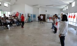 Özwl öğrenciler doyasıya 19 Mayıs'ı kutladı