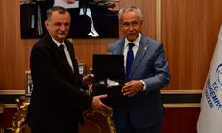 Bülent Arınç, Başkan Balaban'ı ziyaret  etti