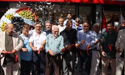 Manisa'nın yeni lezzet durağı Hey Döner, dualarla açıldı