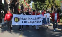 Manisa Lisesi’nde çoşkulu kutlama