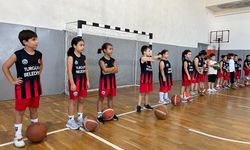 Turgutlu Belediyesi’nde basketbol kurs kayıtları devam ediyor