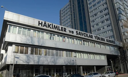 HSK kararnamesiyle 332 hakim ve savcının görev yeri değişti