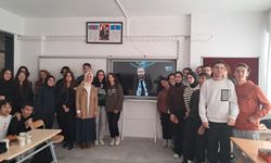 Dündar Çiloğlu Anadolu Lisesi'nden 'Oku-Yorum' hareketi