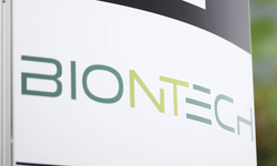 BioNTech, Kovid-19 varyantına uyarlanmış aşılarla satışlarını artırdı