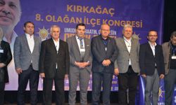 Kırkağaç AK Parti’de yeni başkan Hakkı Uyar