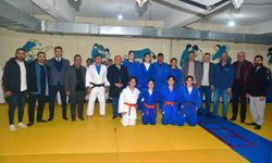 Manisa'da judo sporuna destek: Yunusemre Belediyesi'nden anlamlı ziyaret