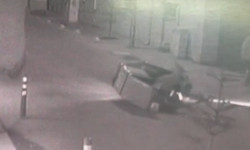 Sokağa ani çıkan çocuğa motosiklet böyle çarptı