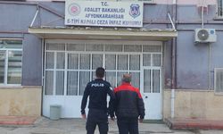 Muayene için gittiği hastanede televizyon çaldı