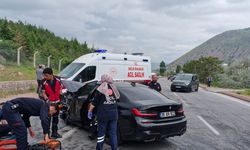 Trafik kazası: 1 ölü 2 ağır yaralı