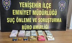 Kocasından altınları saklamak için hırsızlık süsü verdi