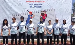 Mücahit Arınç’tan softbol takımına destek