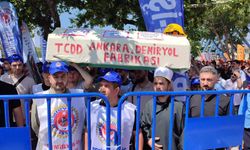 Sendikalar Maliye Bakanlığı'na yürüdü