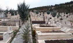 Manisa’nın ilçesinden kabristanlara ücretsiz ulaşım