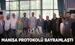 Manisa protokolü bayramlaştı