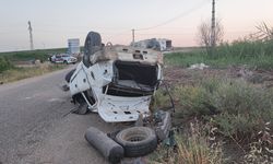 otomobil devrildi: 1 ölü, 4 yaralı