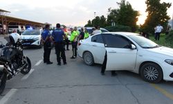 Drift atan sürücünün aracı bağlandı, ehliyetine el konuldu