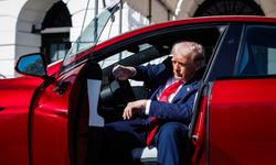 Trump: "Musk aklını kaçırmış"