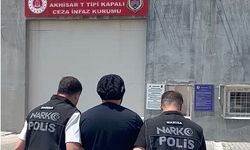 Manisa'da yasaklı maddeden aranan şahıs yakalandı